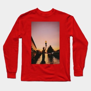 STATUE OF LIBERTY on the river Long Sleeve T-Shirt